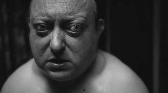 人体蜈蚣在线播放完整1,惊悚悬疑，在线播放完整版，揭秘人体极限与道德边界